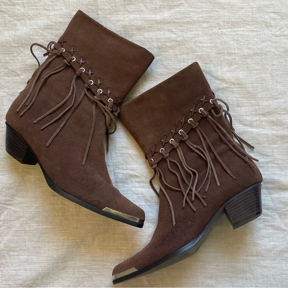 Size 8.5 Oak Tree Farms boots